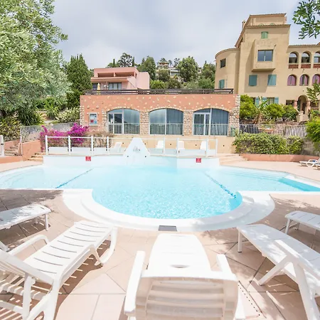 منتزه العطل Village Lou Castelet تيول سور مير