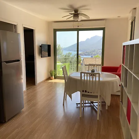 منتزه العطل Village Lou Castelet تيول سور مير