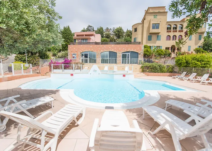 منتزه العطل Village Lou Castelet تيول سور مير