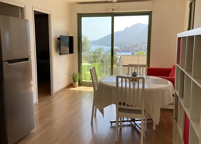 منتزه العطل Village Lou Castelet تيول سور مير